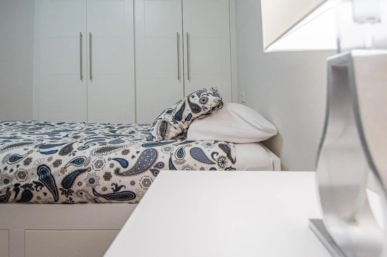 Apartamento La Luna Nueva En Cadiz 0*,